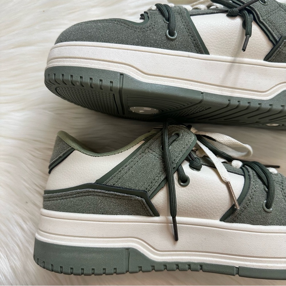 Nanamacs Belovely Green and White Platform Retro Sneakers Size 10 - Picture 9 of 16
